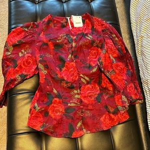 Free people, floral fitted top with flowy sleeve